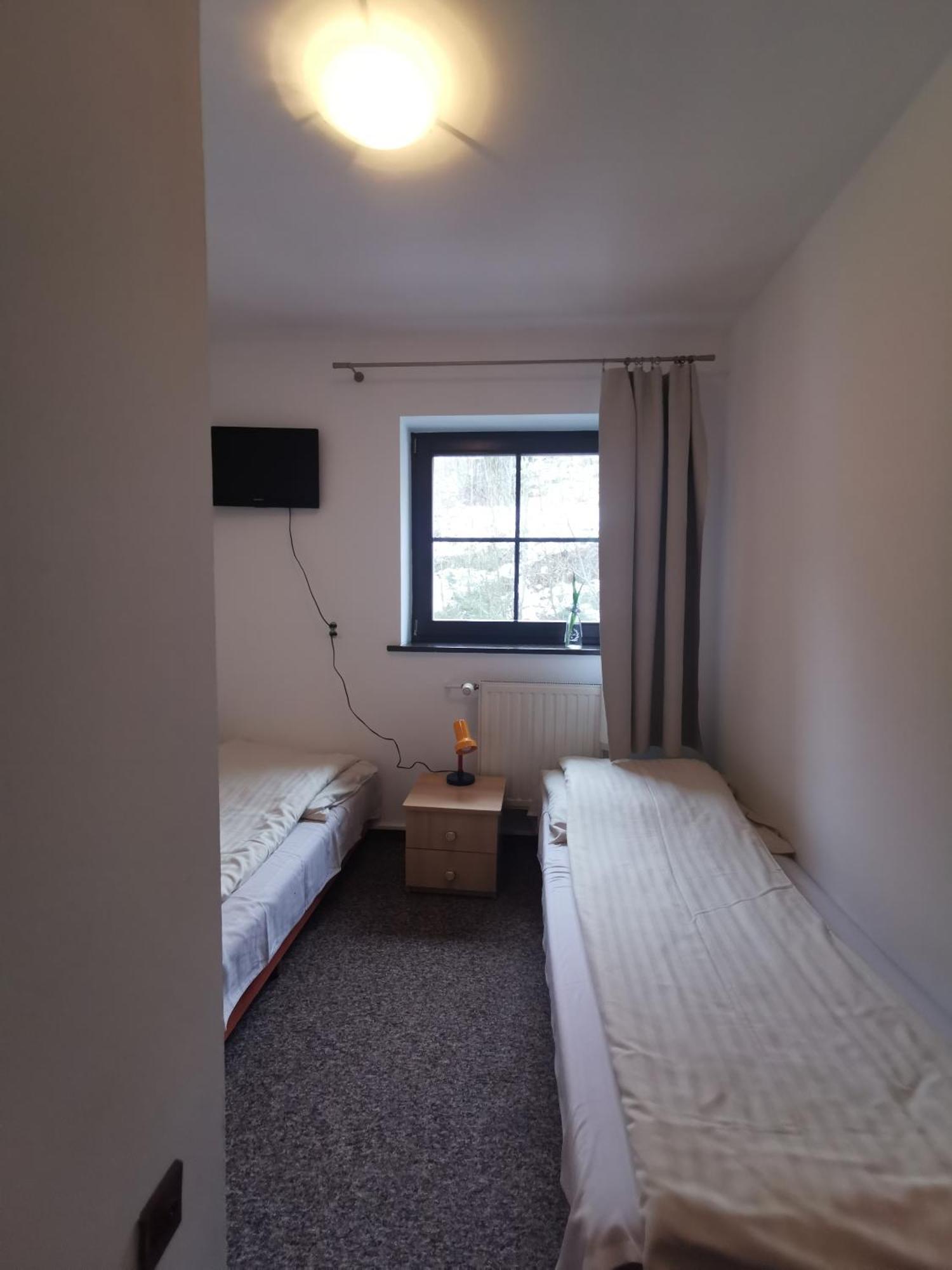 Straszny Dwór Hotel Duszniki Zdrój Quarto foto